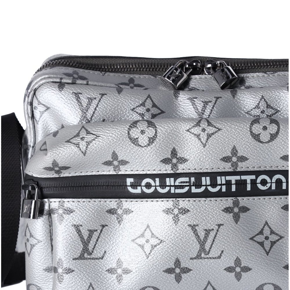 Louis Vuitton Messenger PM Reflect Shoulder Bag Crossbody Monogram Silver M43859 - Picture 3 of 17
